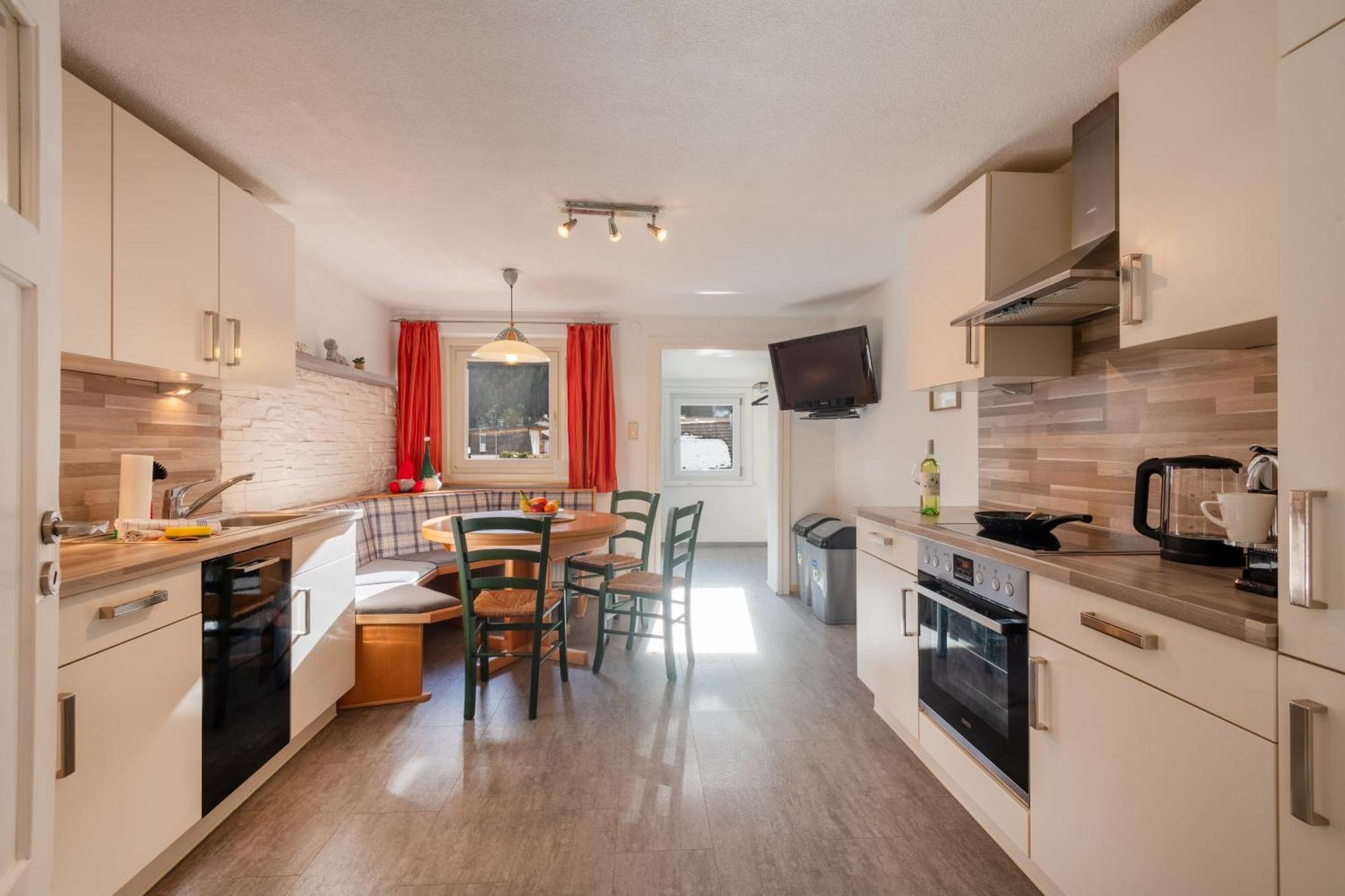 Apartmenthaus Ehrenberg Ehenbichl Екстериор снимка